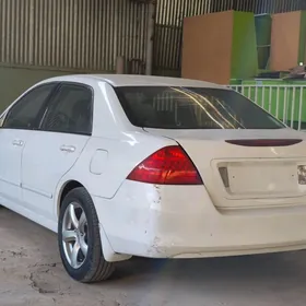 Honda Accord 2005