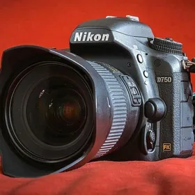 fotoapparat nikon 750