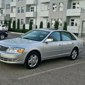 Toyota Avalon 2003