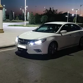 Nissan Altima 2017