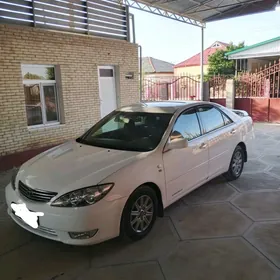 Toyota Camry 2005