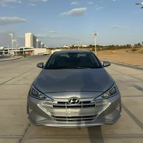 Hyundai Elantra 2020