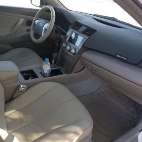 Toyota Camry 2010