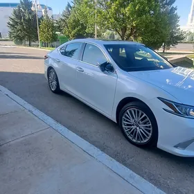Lexus ES 350 2024