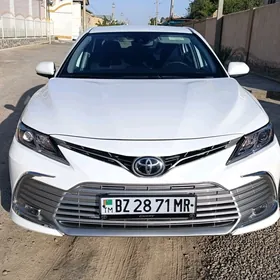 Toyota Camry 2022