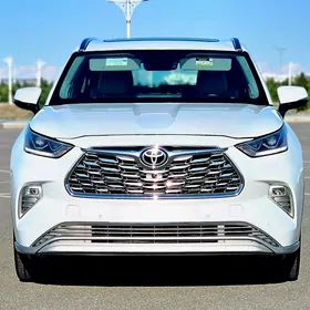 Toyota Highlander 2022