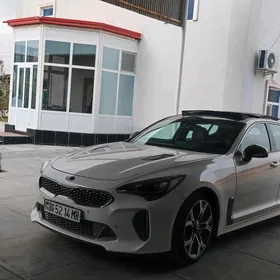 Kia Stinger 2021