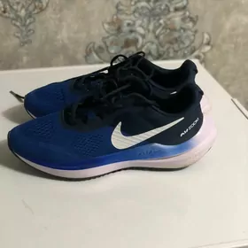Nike Krasofka