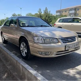 Toyota Camry 1999
