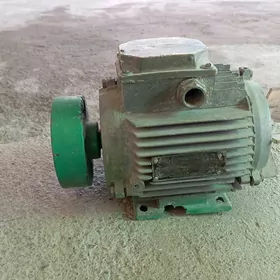 dwigatel двигатель 3kw