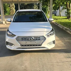 Hyundai Accent 2022