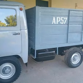 UAZ Profi 1991