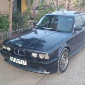 BMW 525 1990