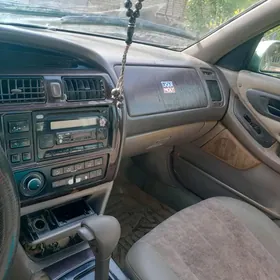 Toyota Avalon 1999