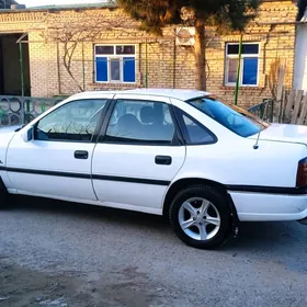 Opel Vectra 1989