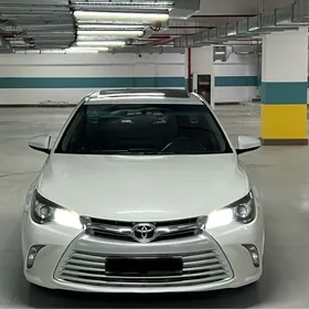 Toyota Camry 2017