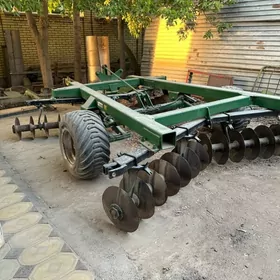 MTZ 82 2024