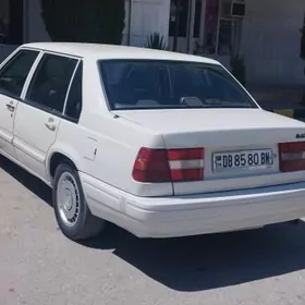 Volvo 240 2000
