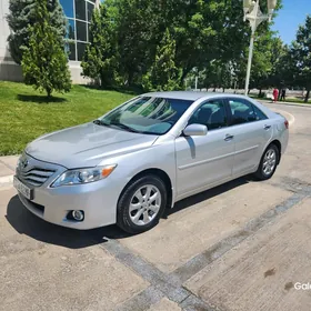 Toyota Camry 2010