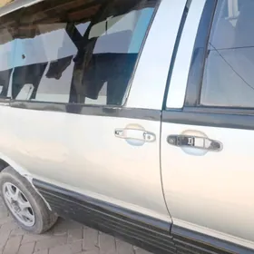 Toyota Previa 1992