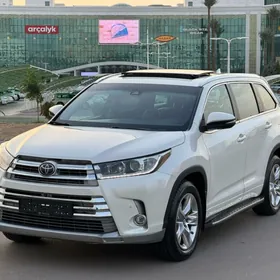 Toyota Highlander 2019