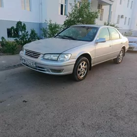 Toyota Camry 2000