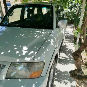 Mitsubishi Pajero 2002
