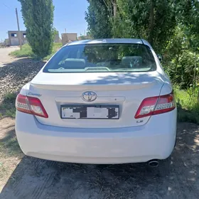 Toyota Camry 2011