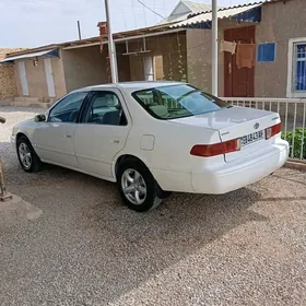 Toyota Camry 2000