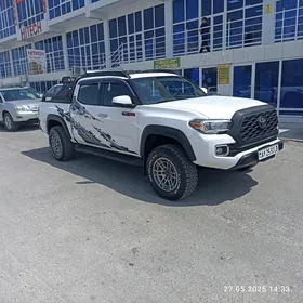 Toyota Tacoma 2018