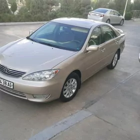 Toyota Camry 2005
