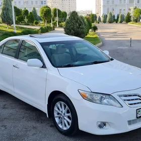 Toyota Camry 2011