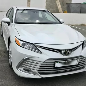 Toyota Camry 2020