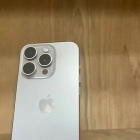 15 pro titan 128/89%