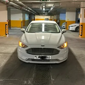 Ford Fusion 2019