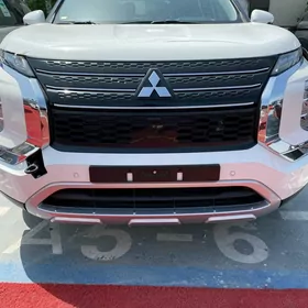 Mitsubishi Outlander 2024