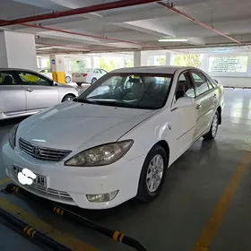 Toyota Camry 2004