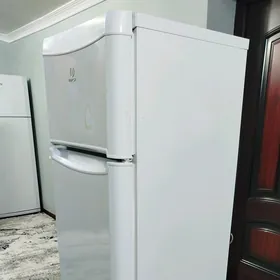 INDESIT