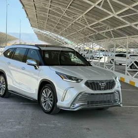 Toyota Highlander 2022