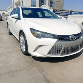 Toyota Camry 2017