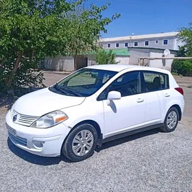 Nissan Versa 2010