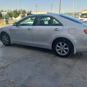 Toyota Camry 2010