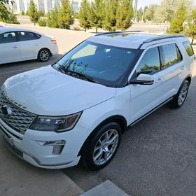 Ford Explorer 2019