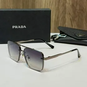 Oçki Prada