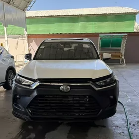 Toyota Grand Highlander 2023