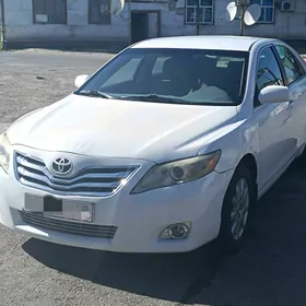 Toyota Camry 2010