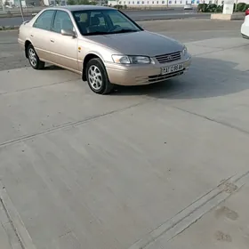 Toyota Camry 1998