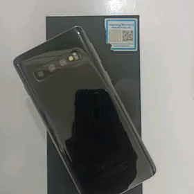 SAMSUNG S10 
