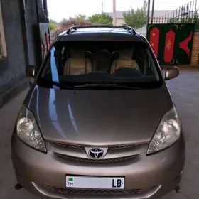 Toyota Sienna 2009