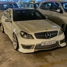Mercedes-Benz C300 2009